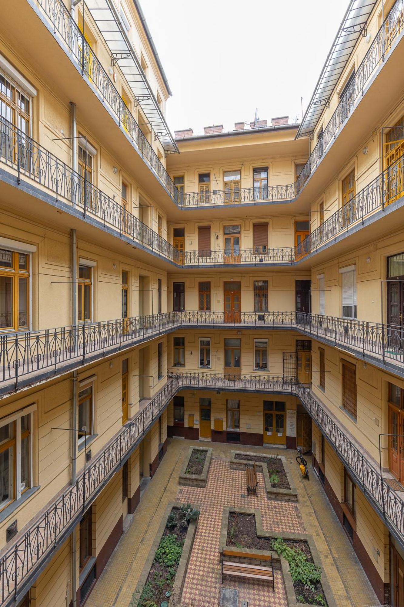 Harmony & Cute - Central Apartments Budapeşte Dış mekan fotoğraf